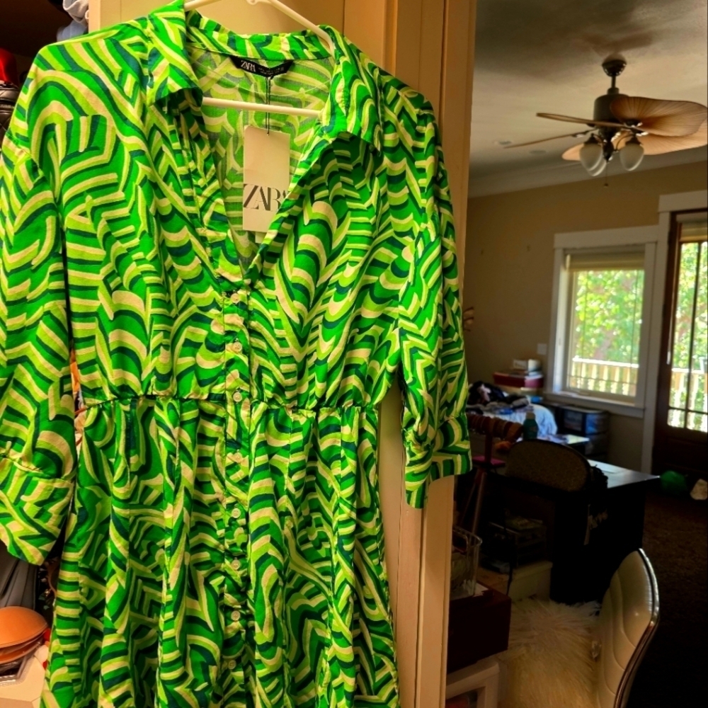 Zara Lime Green and White Abstract Dress - Picture 3 of 8